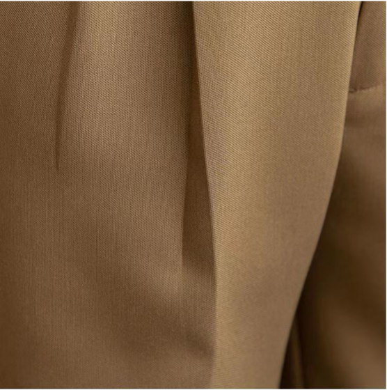 Pantalones entallados